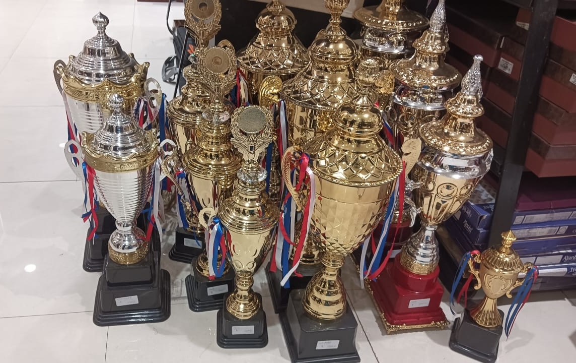 Classic Gold Column Cup
